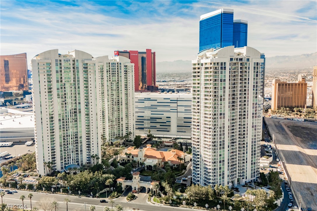 2877 Paradise Road 3004