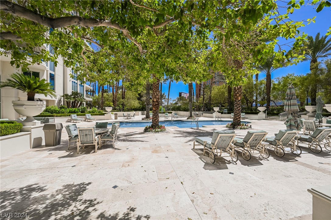 2877 Paradise Road 3004