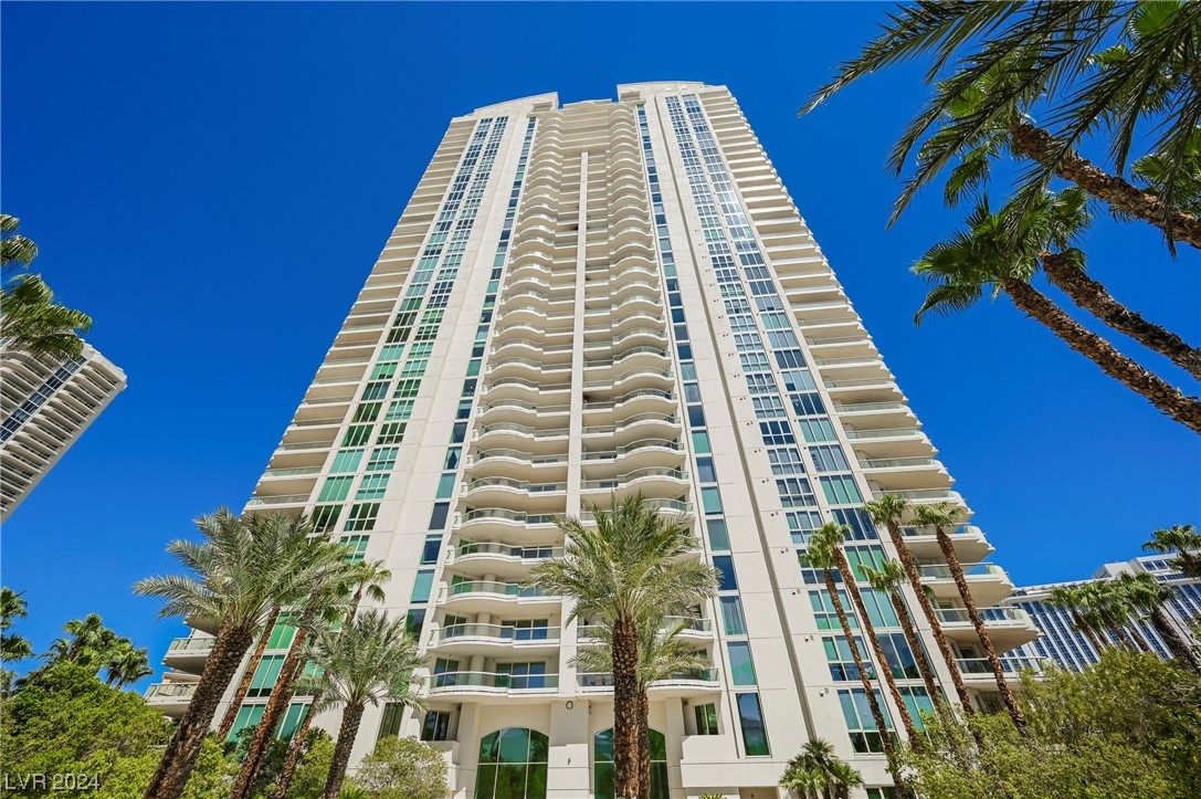 2877 Paradise Road 3004