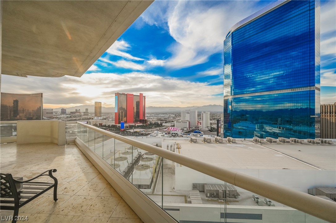 2877 Paradise Road 3004