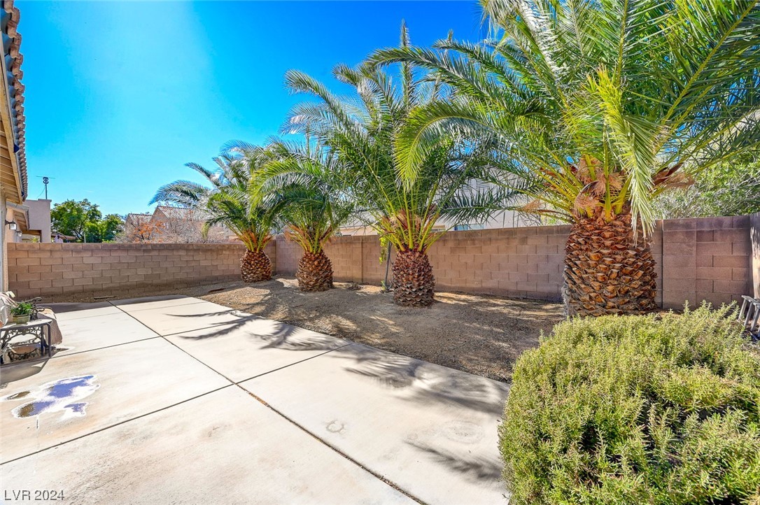 4043 Lilac Creek Court