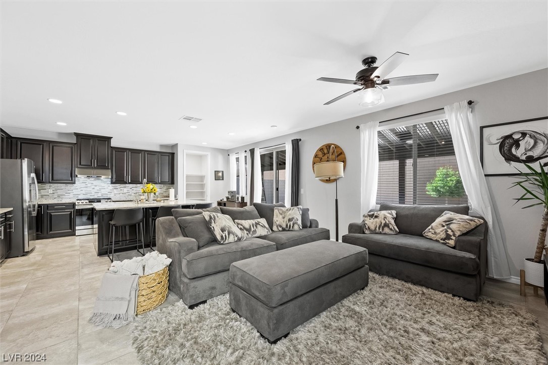 6037 Dover Palace Street