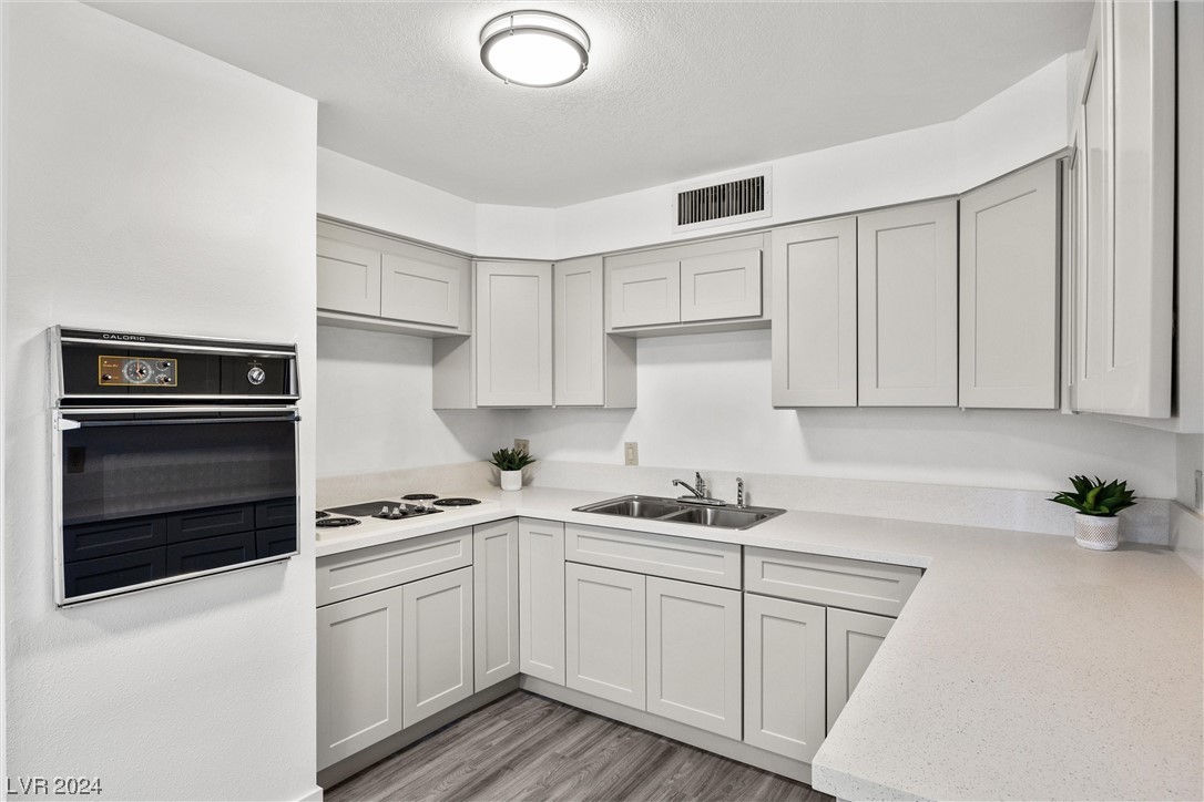 350 East Desert Inn Road B101