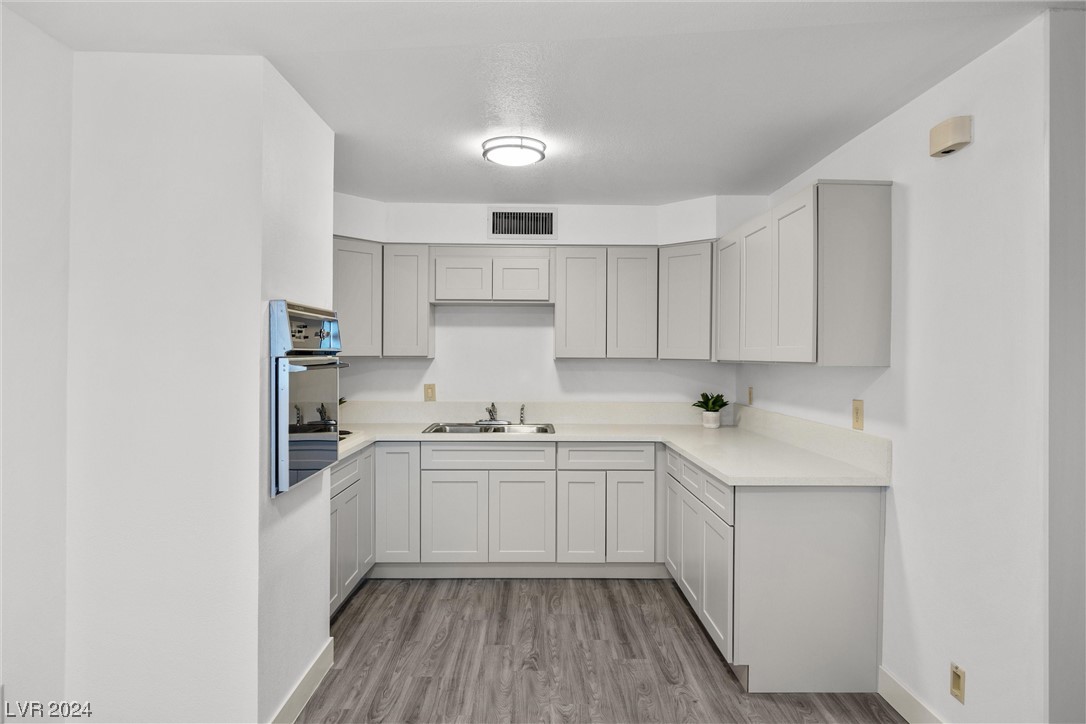 350 East Desert Inn Road B101