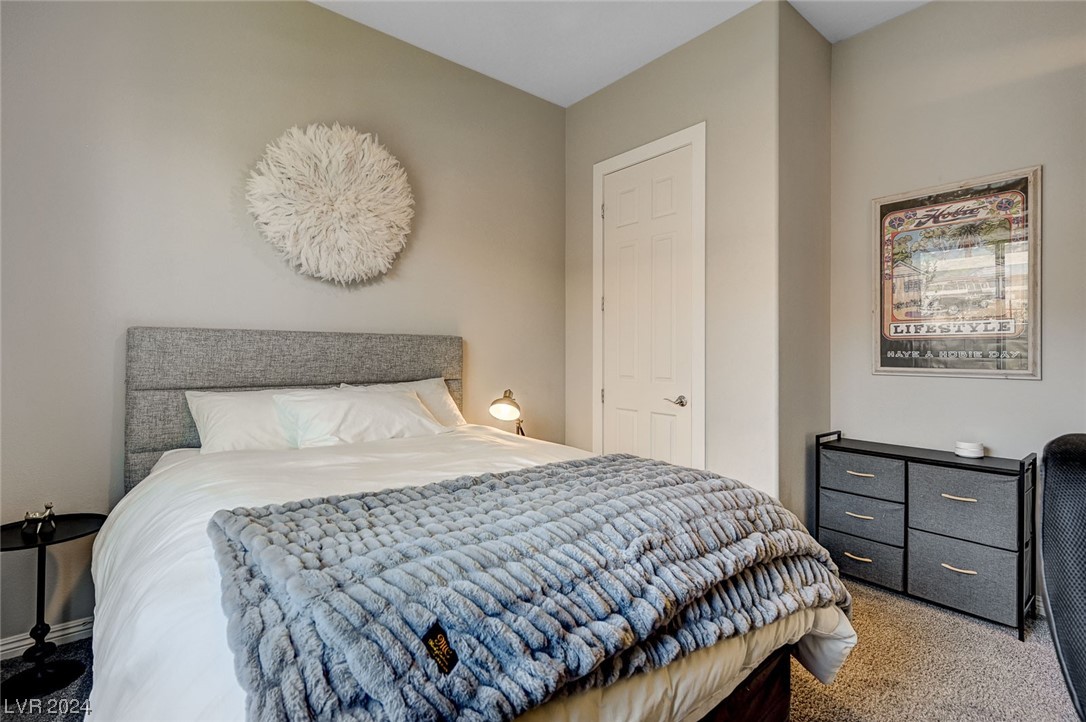 7083 Falabella Ridge Avenue