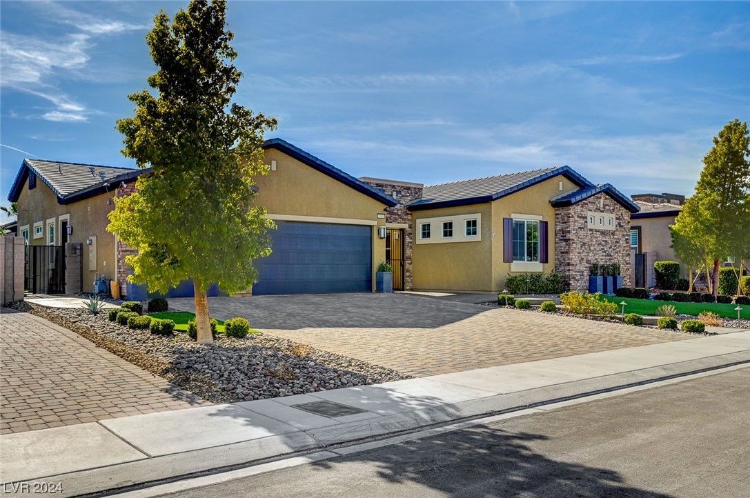 7083 Falabella Ridge Avenue