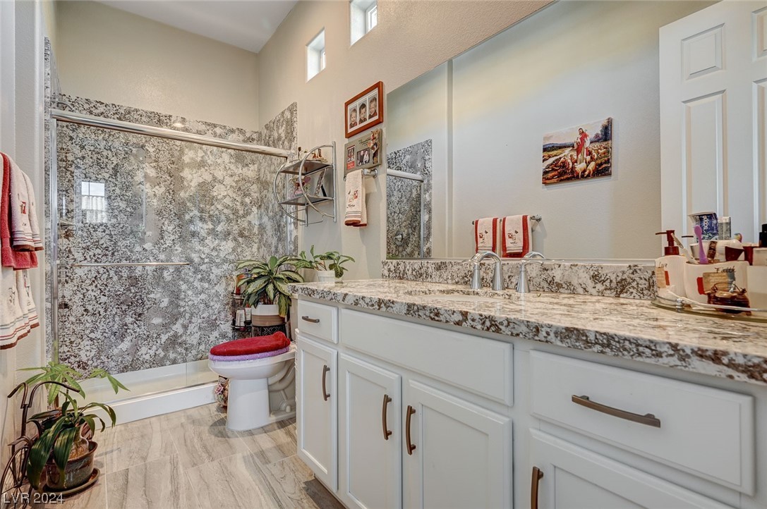 7083 Falabella Ridge Avenue