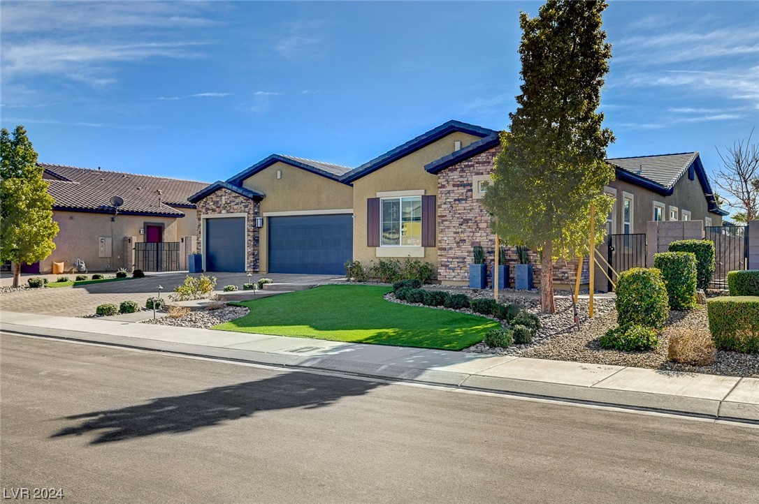 7083 Falabella Ridge Avenue