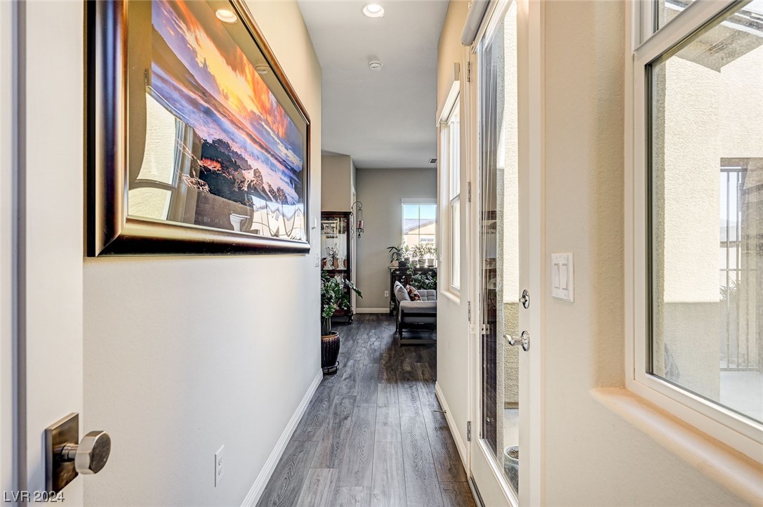 7083 Falabella Ridge Avenue