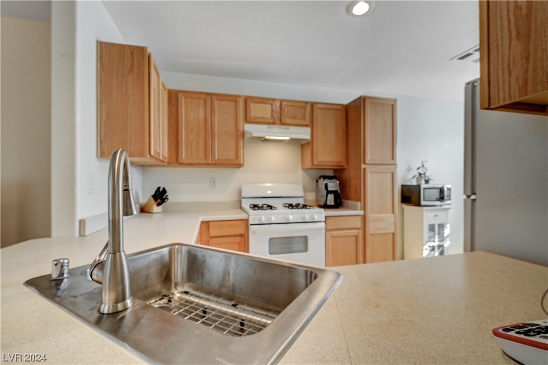 9076 McGinnis Avenue