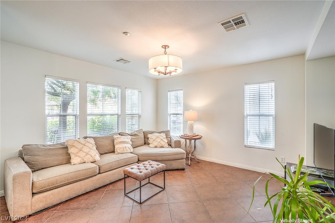 2068 Waterlily View Street