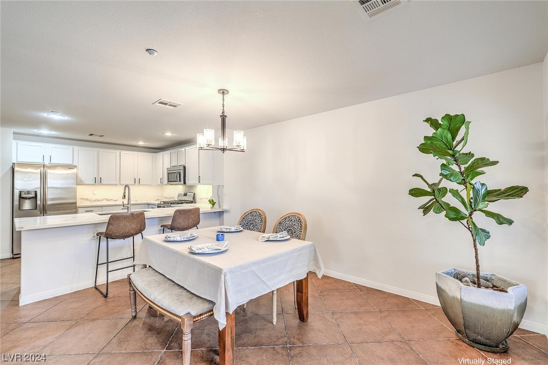 2068 Waterlily View Street