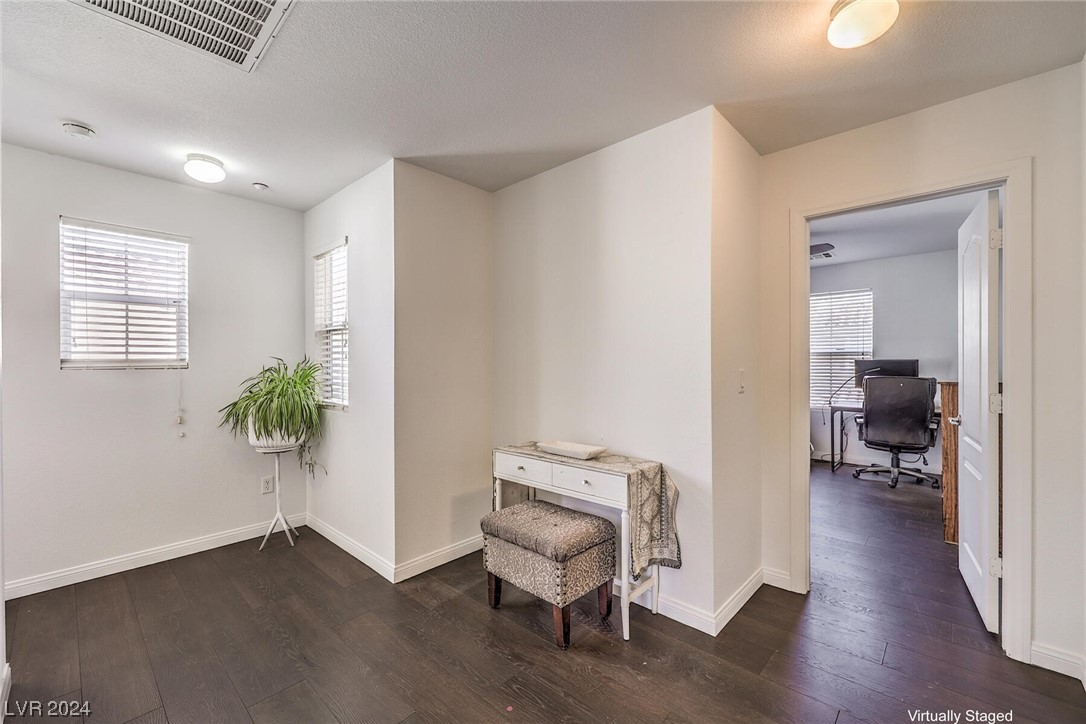 2068 Waterlily View Street