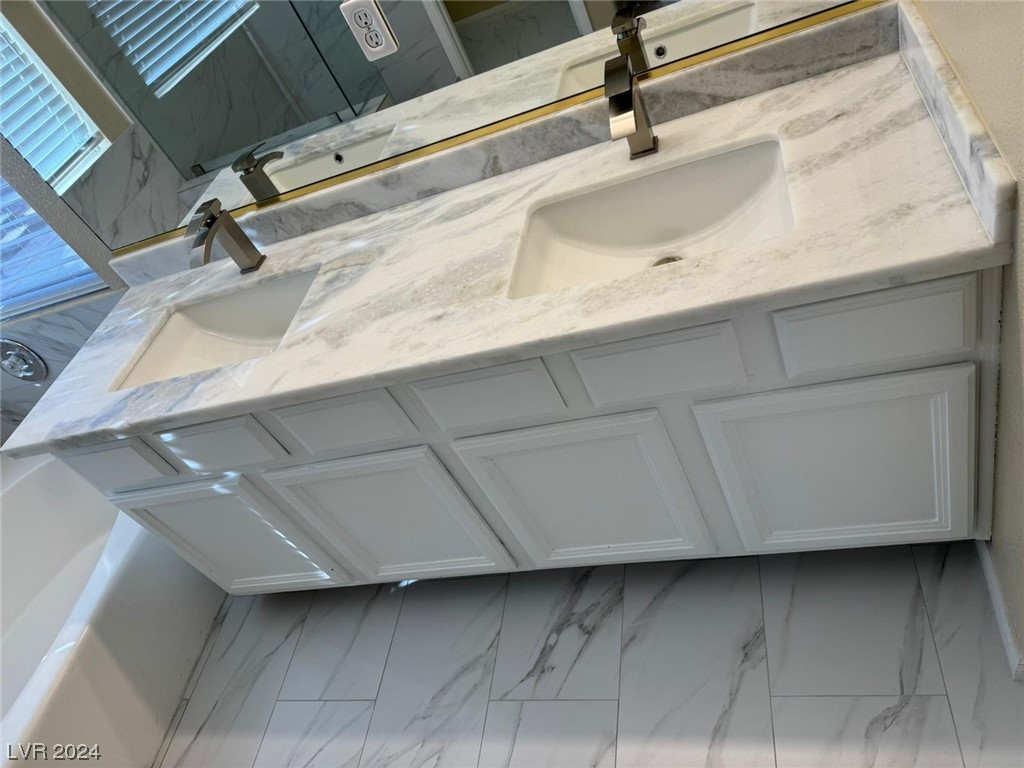 2157 Crestline Falls Place