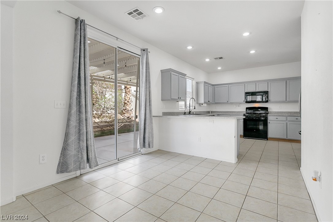 5331 Kadena Garden Court