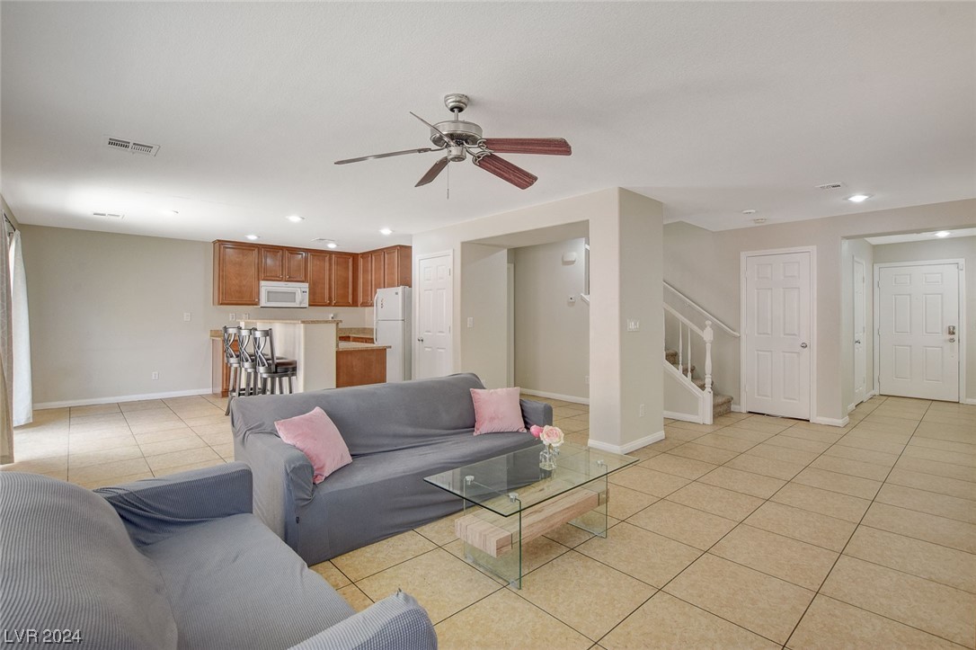 5841 Feral Garden Street