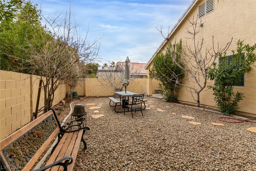 5744 Royal Castle Lane