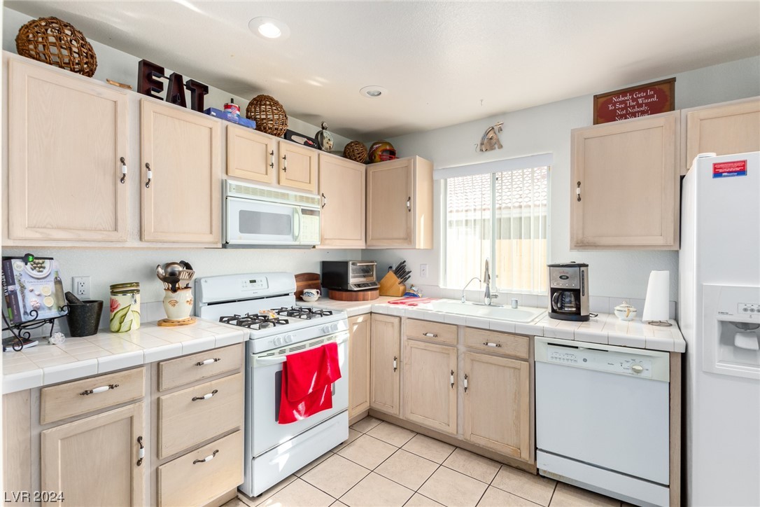 5744 Royal Castle Lane