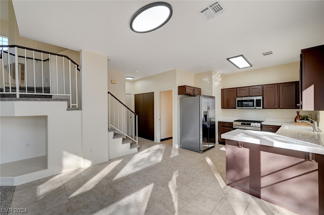 6643 Maddies Way
