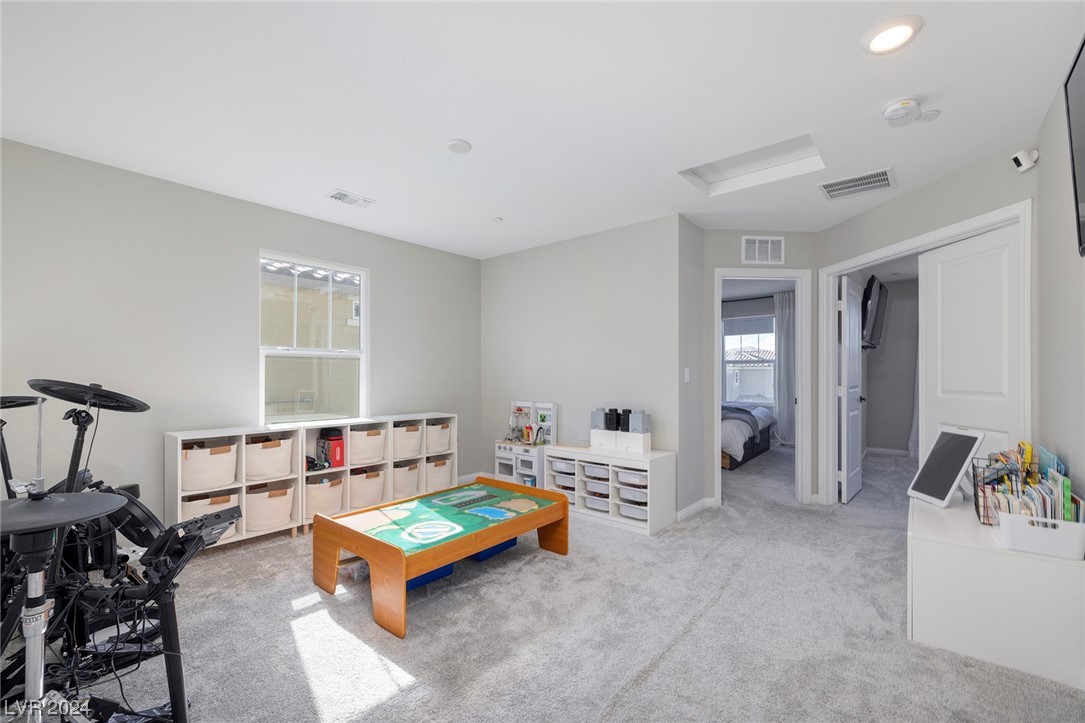2506 Valdanos Place