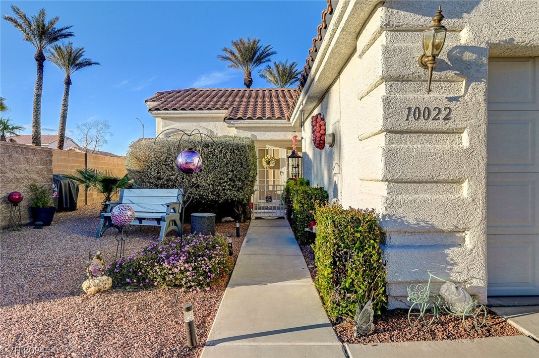 10022 Catalina Canyon Avenue