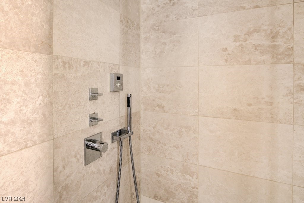 3726 Las Vegas Boulevard 2101