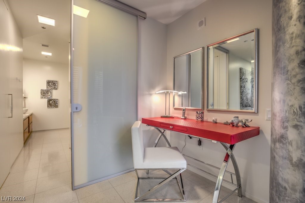 3726 Las Vegas Boulevard 2101