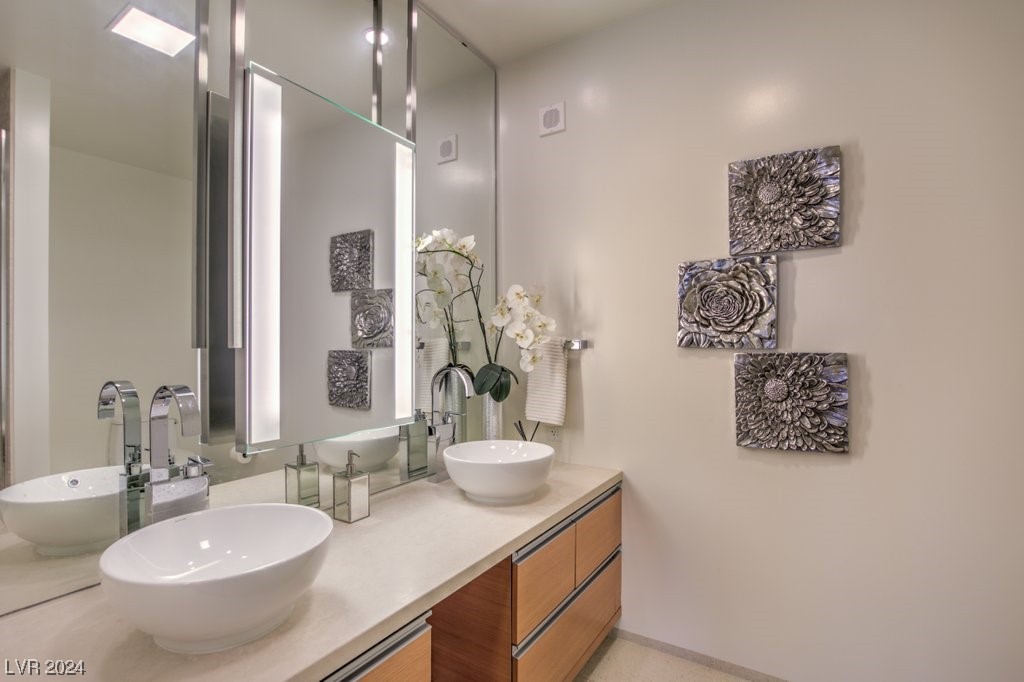 3726 Las Vegas Boulevard 2101