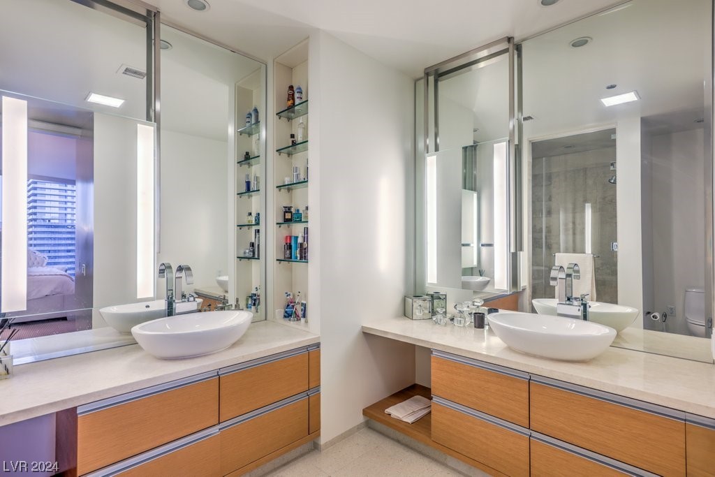 3726 Las Vegas Boulevard 2101