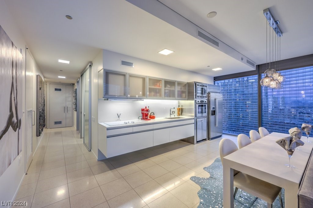 3726 Las Vegas Boulevard 2101