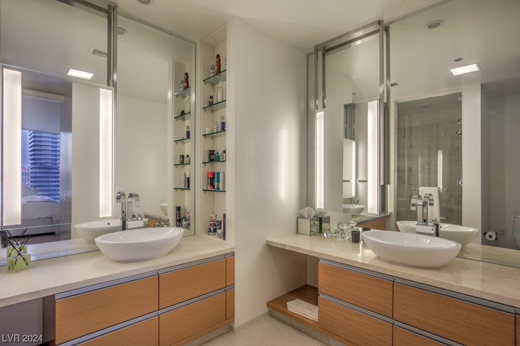 3726 Las Vegas Boulevard 2101