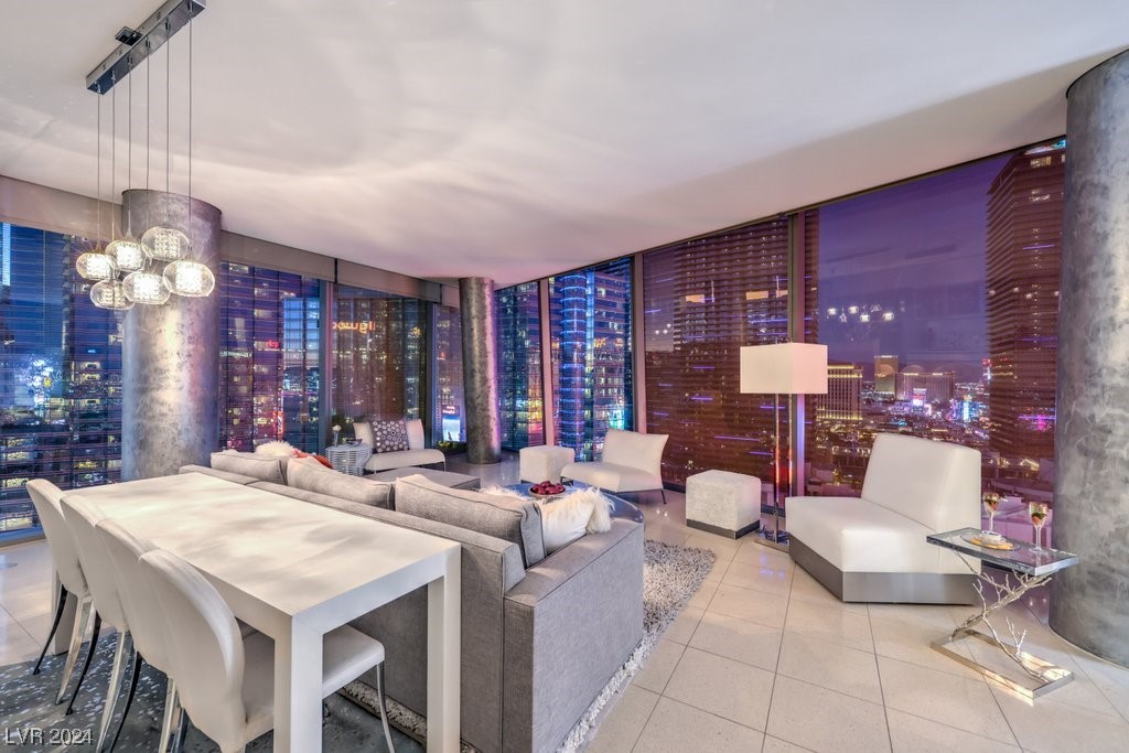 3726 Las Vegas Boulevard 2101