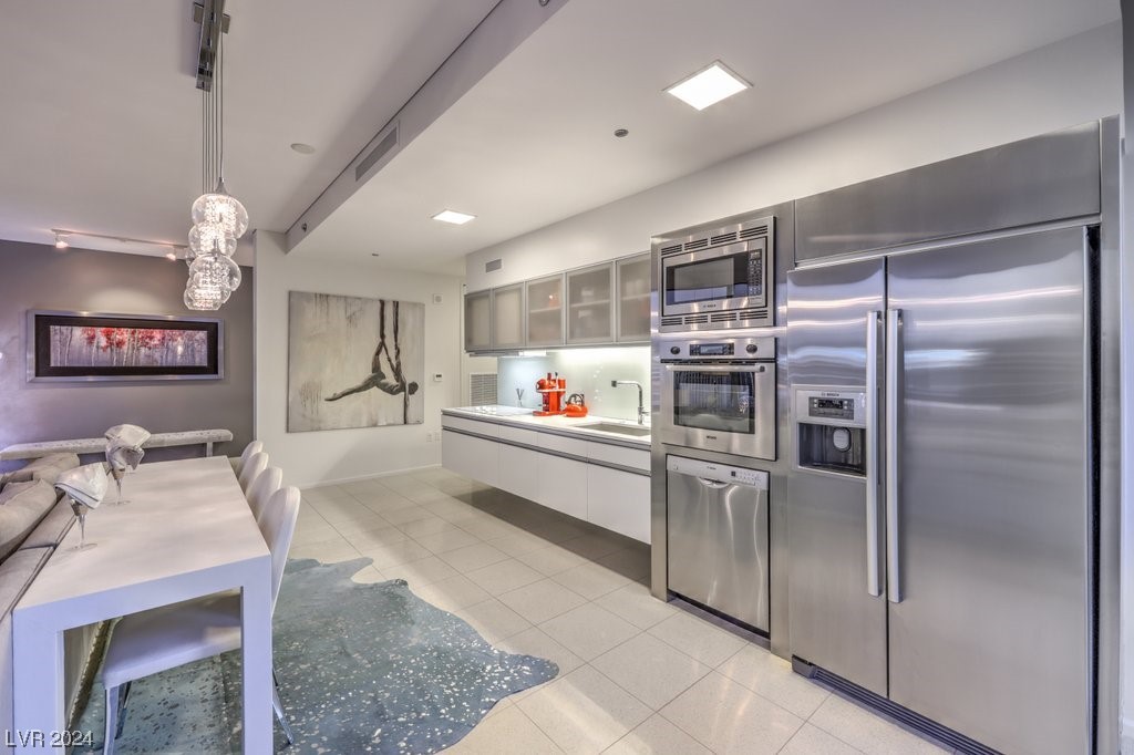 3726 Las Vegas Boulevard 2101