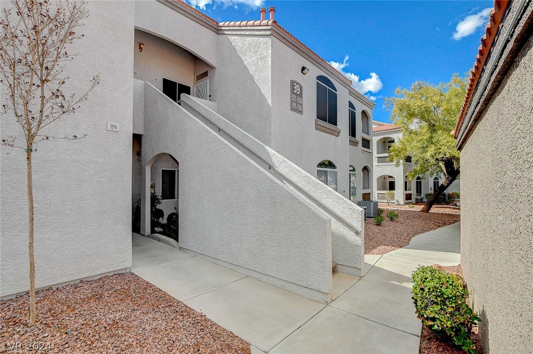 700 Carnegie Street 3921