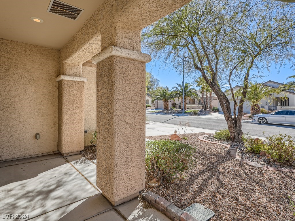 2880 Goldcreek Street