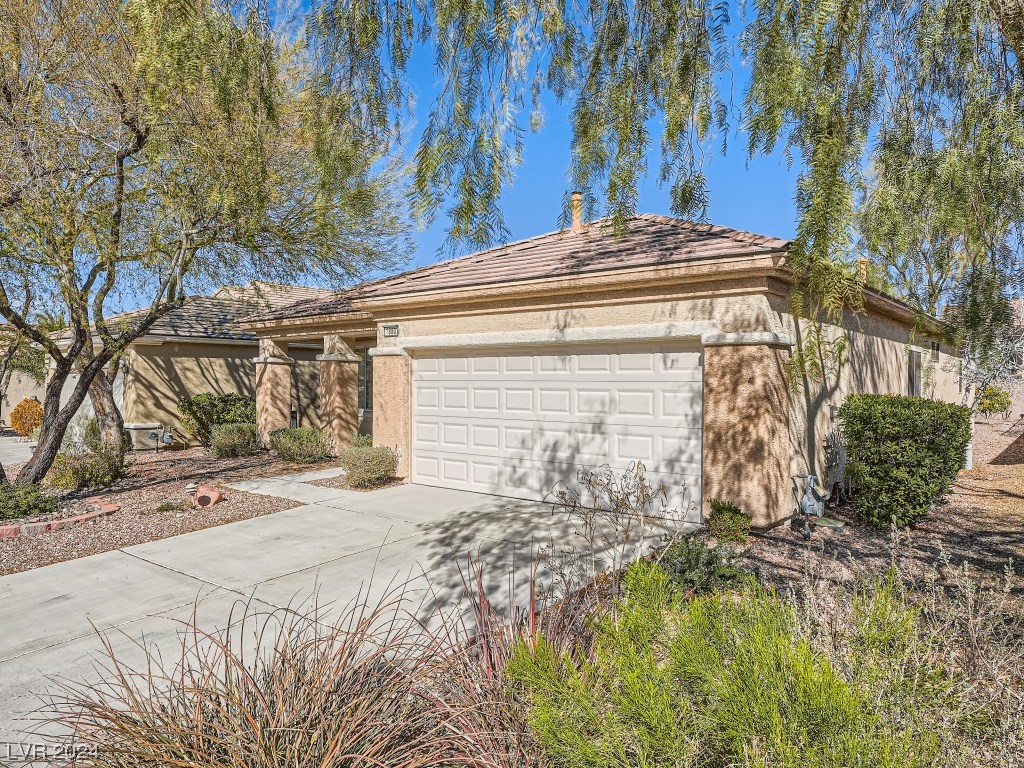 2880 Goldcreek Street