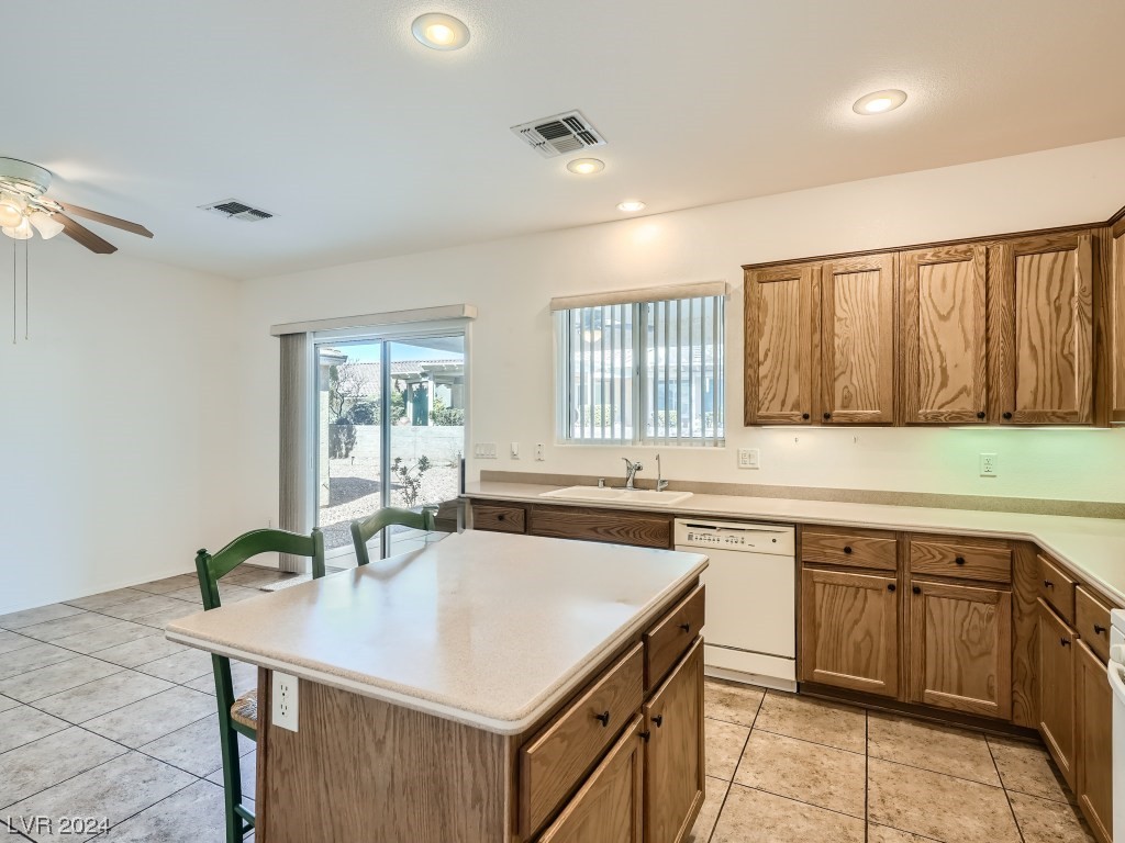 2880 Goldcreek Street