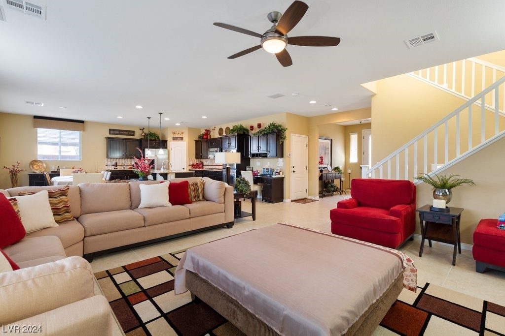 3524 Kingfishers Catch Avenue
