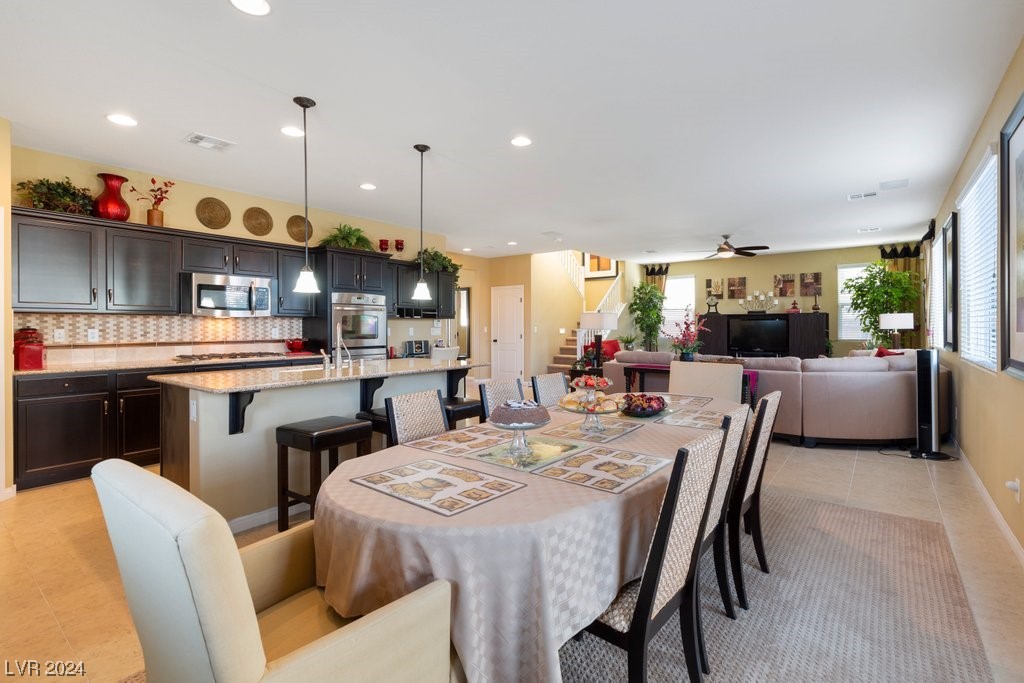 3524 Kingfishers Catch Avenue