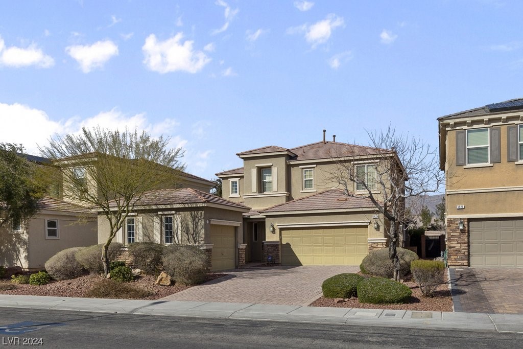 3524 Kingfishers Catch Avenue