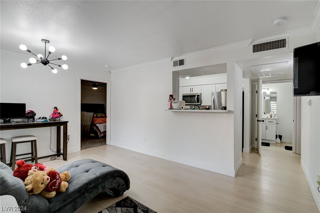 8101 West Flamingo Road 1179