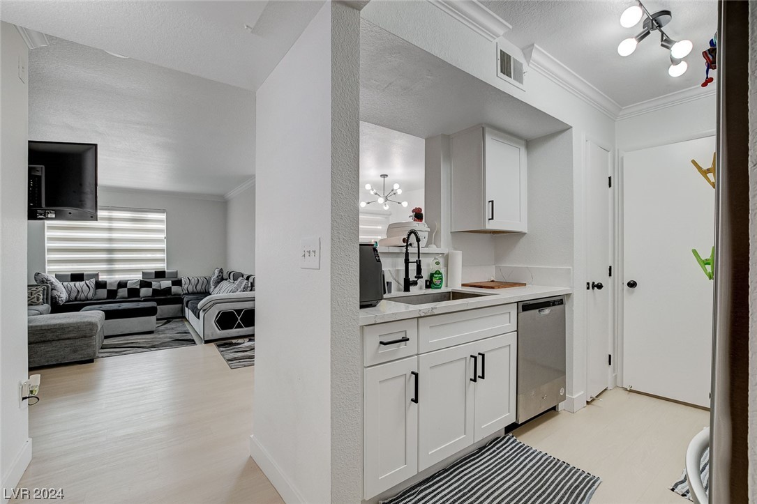 8101 West Flamingo Road 1179