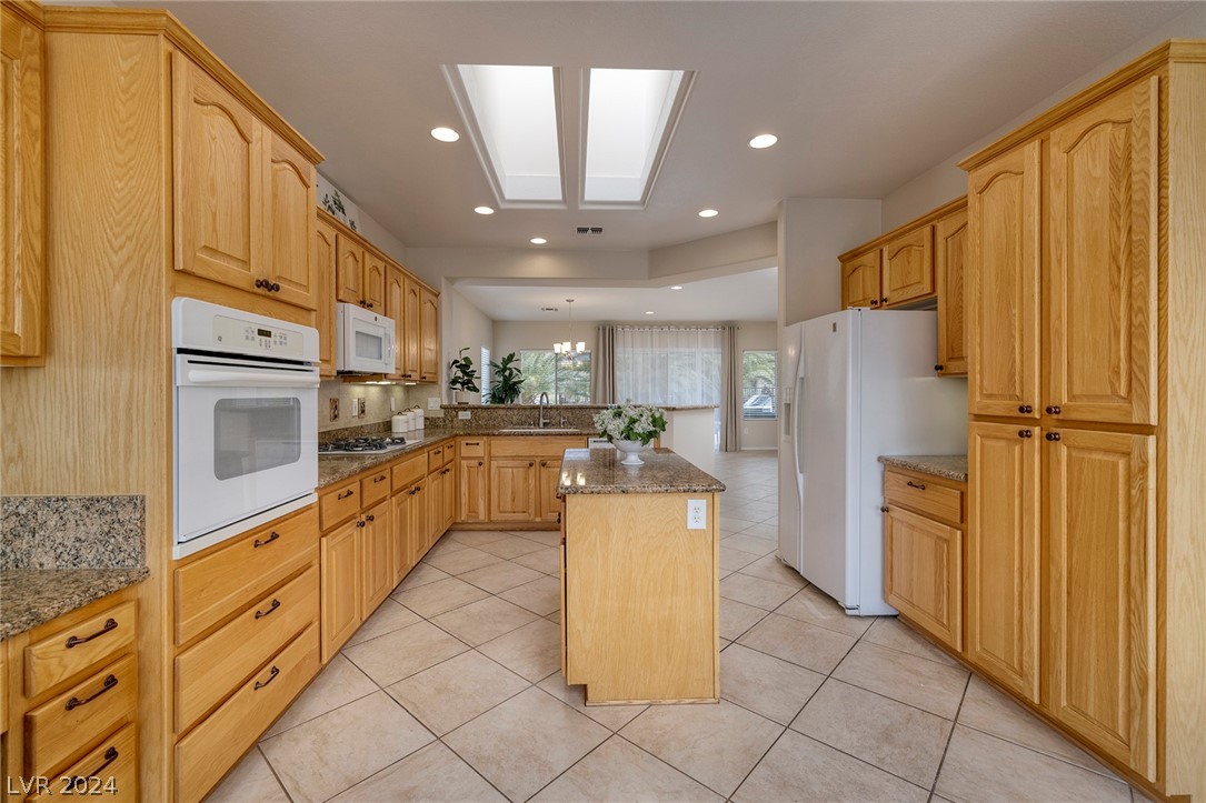 2226 Diamondville Street