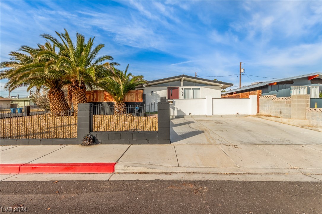 721 Upland Boulevard