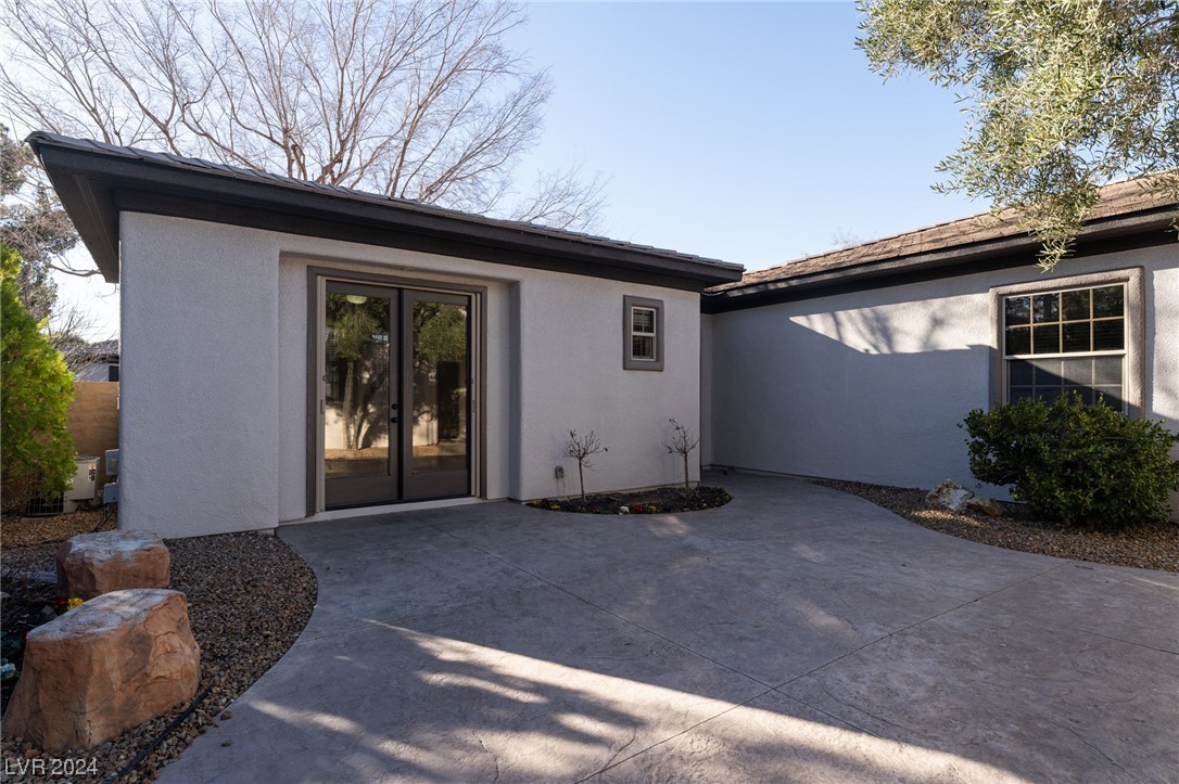 64 Desert Highlands Drive