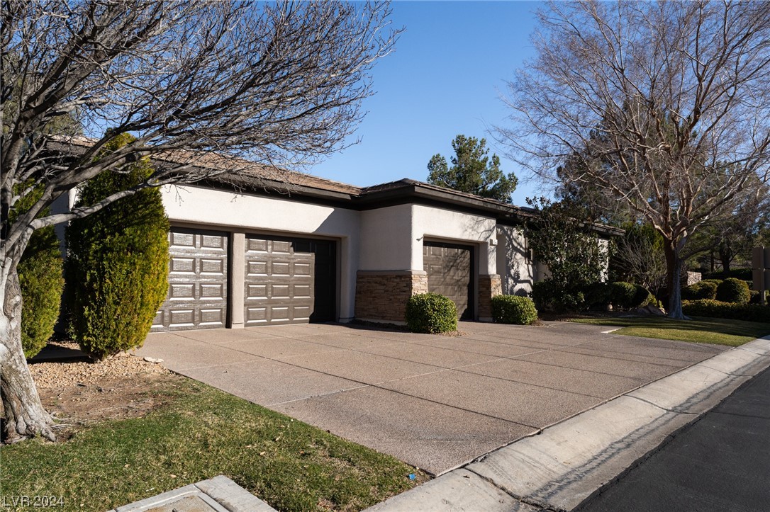 64 Desert Highlands Drive