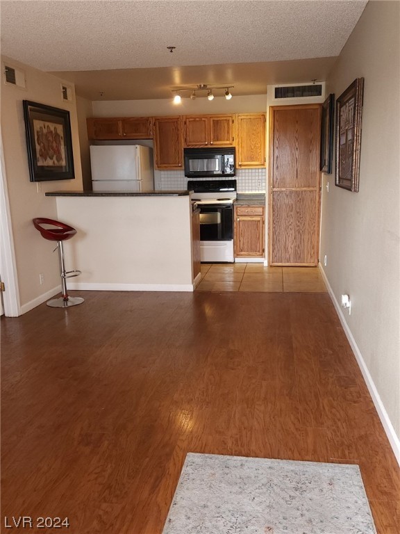 1381 East University Avenue 305