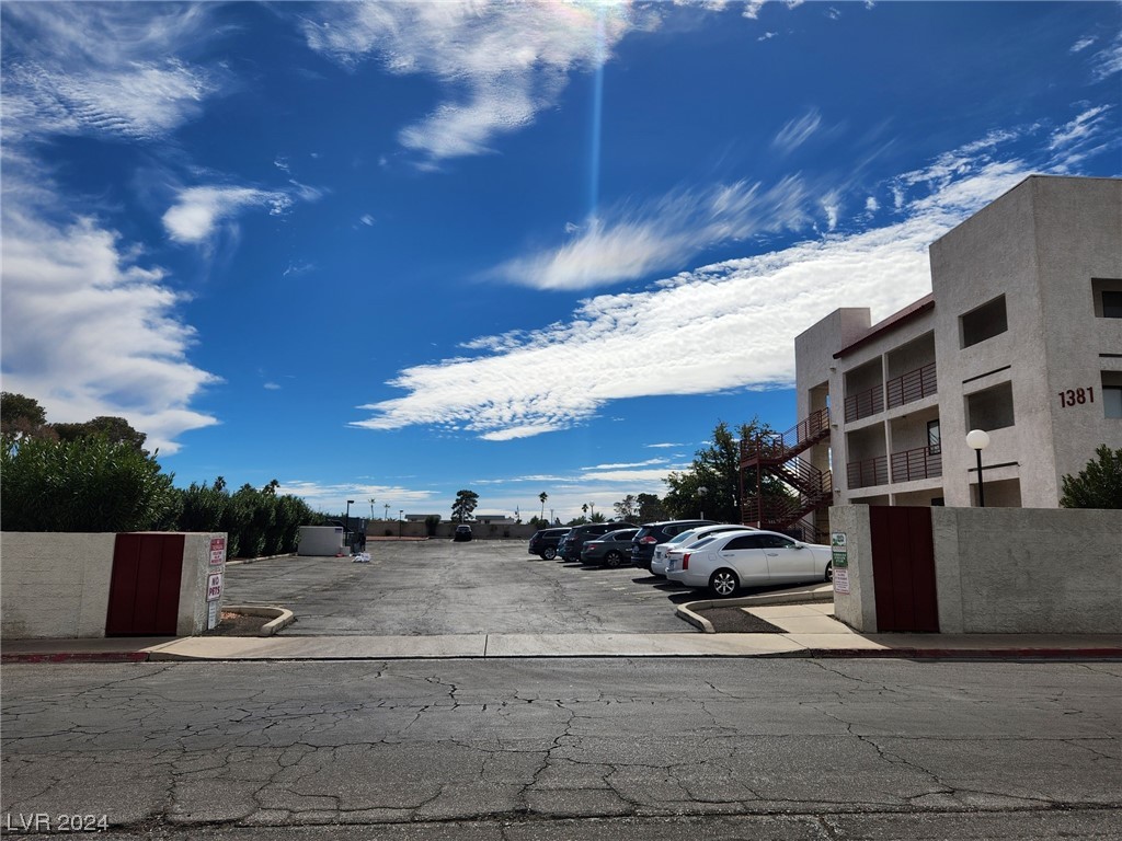 1381 East University Avenue 305