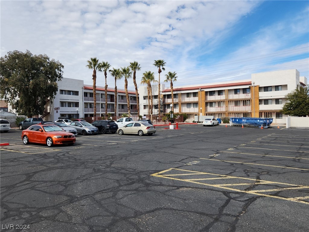 1381 East University Avenue 305