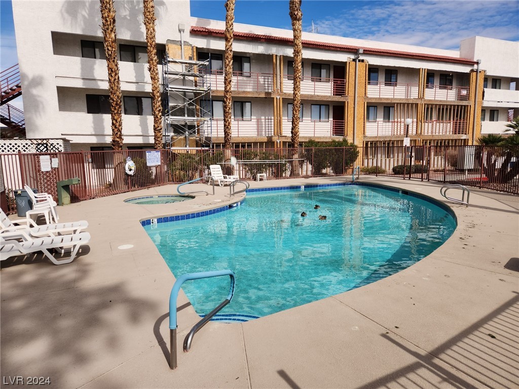 1381 East University Avenue 305